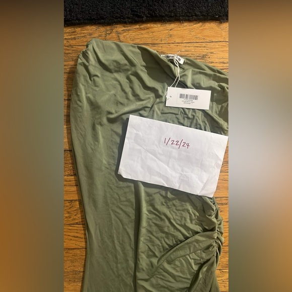 Reformation Atland in Artichoke Green - sold out and rare - small - Picture 2 of 3